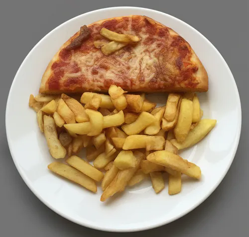 Kids Half Pizza & Chips 